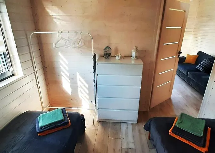 Orzeszkowy Przewloka 山林小屋 *